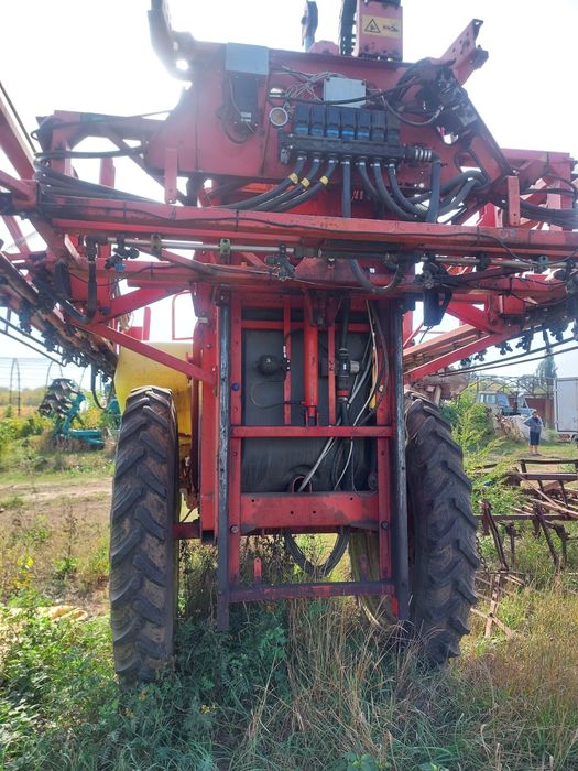 Опрыскиватель прицепной keverlend  rau