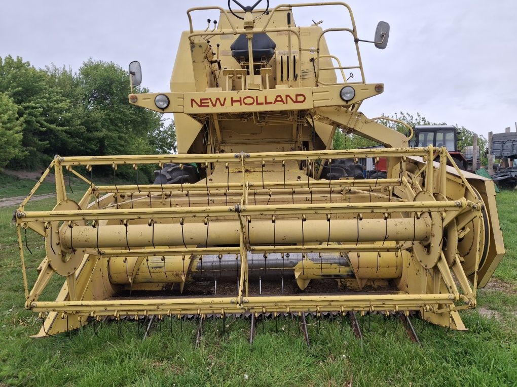 Комбайн зерновий New Holland 1520 1530