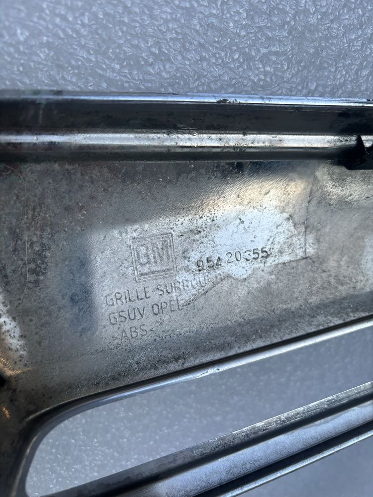 Opel Mokka I 1 chrom listwa ramka grilla grill atrapa zderzaka przód