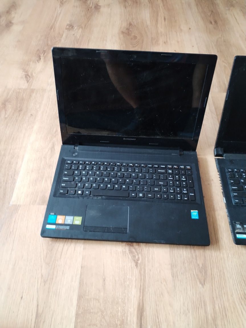 Sprzedam dwa laptopy na cześć