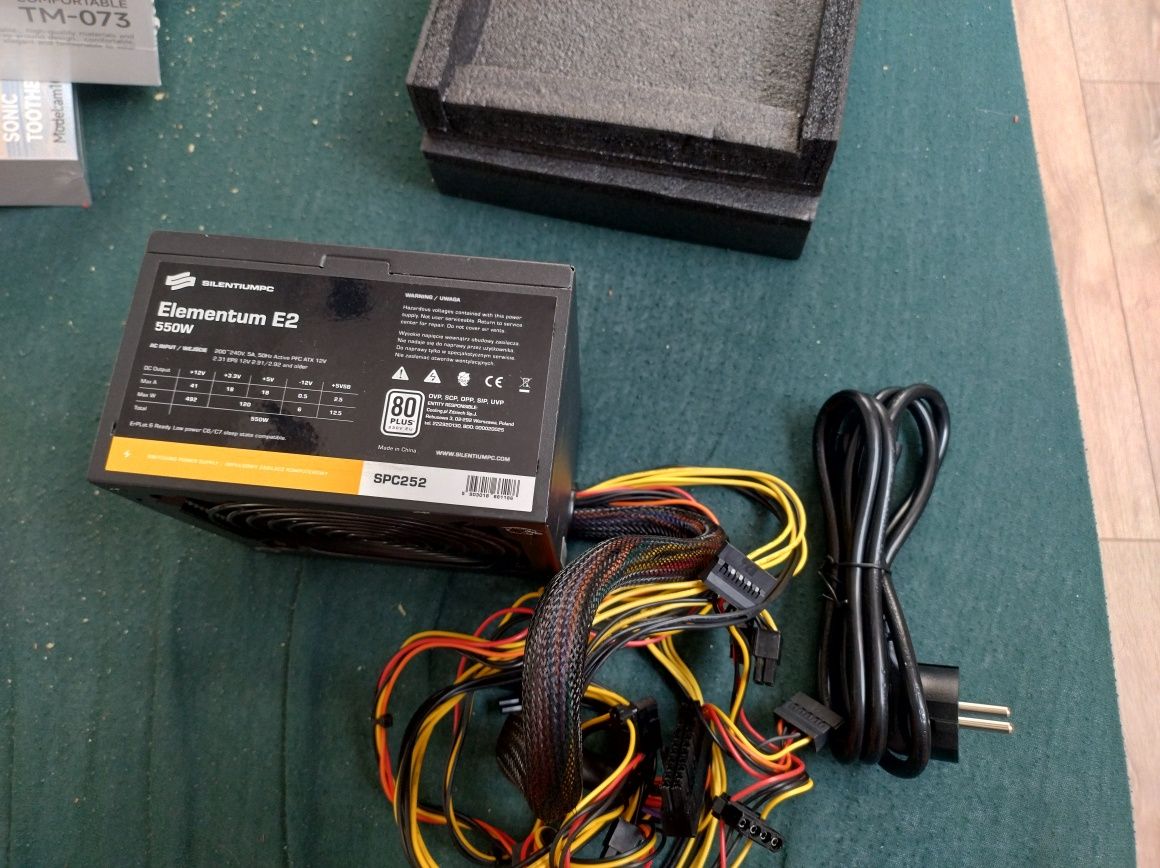 Zasilacz komputerowy SilentiumPc Elementem E2 550w