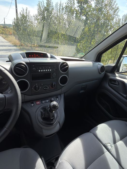 Peugeot Partner (3 lugares)
