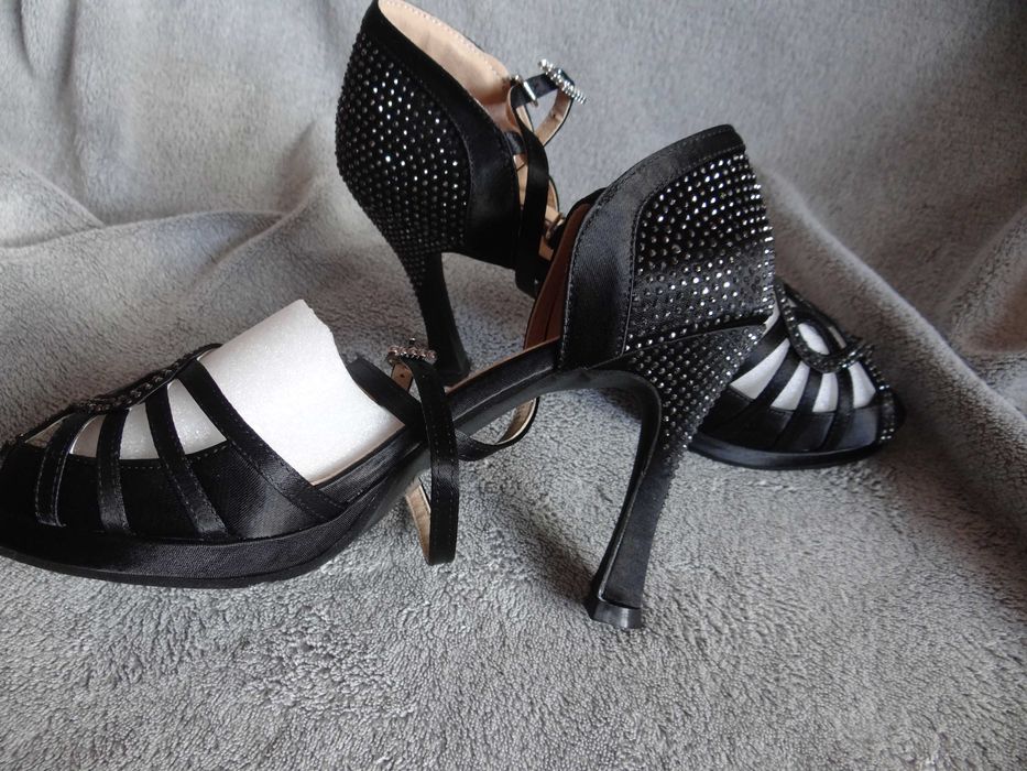 Buty do tańca / Firmy Dancin / Nowe