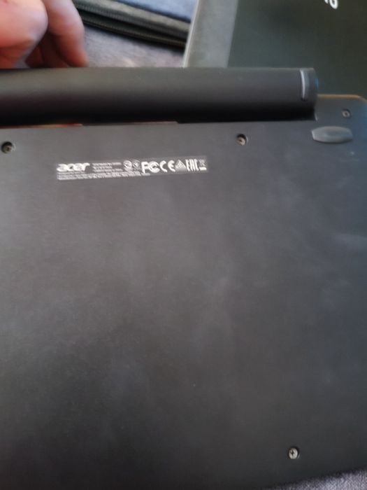 Sprzedam Laptopa ACER ONE 10