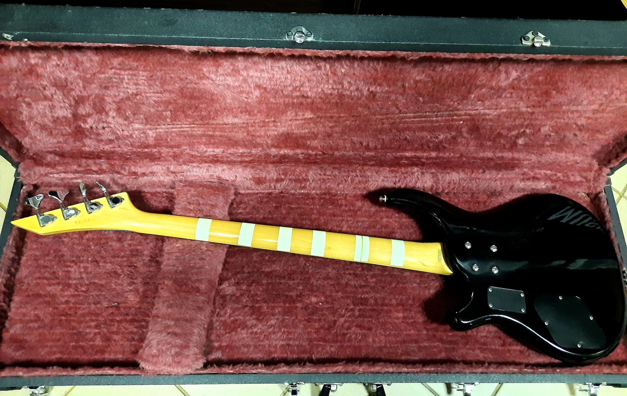 Gitara basowa Washburn B-10 made in Japan