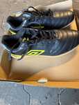 Buty sportowe Umbro nr 43