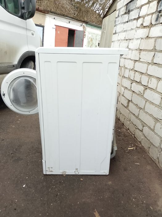 Стиральна машина