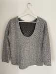 Sweter The odder side