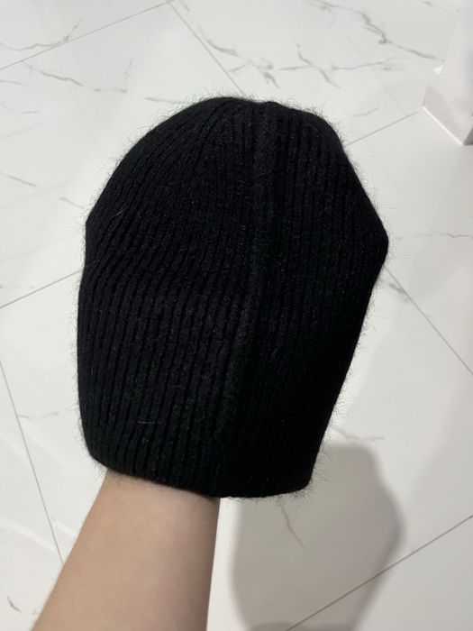 Zimowa czarna czapka nowa