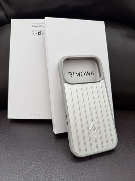 Чехол Rimowa iphone 17 pro