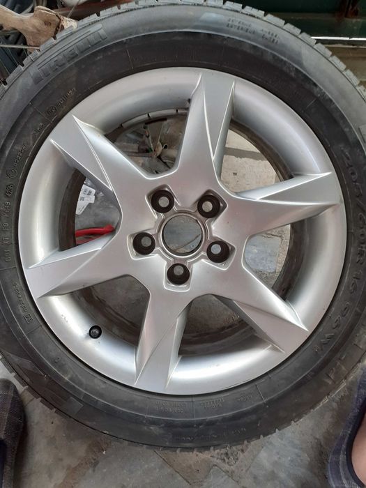 Jante 16  original da Audi furação 5x112