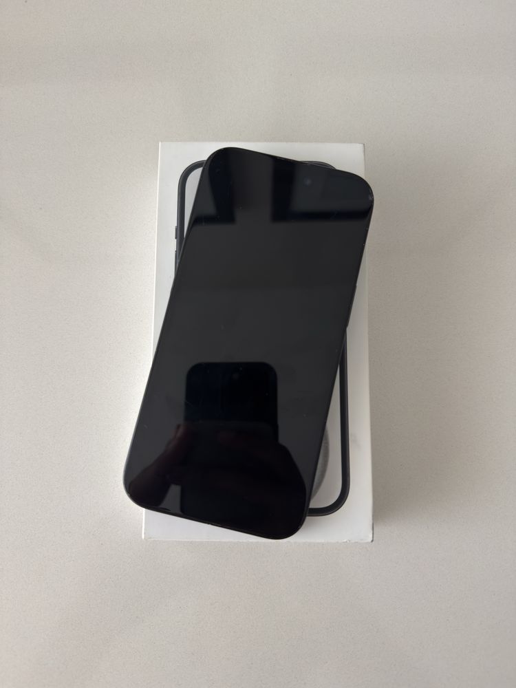 Apple iPhone 15 256GB 87% “ preto “ + caixa e capa