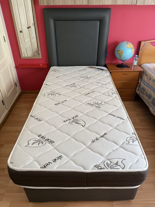 Cama solteiro da marca Emma