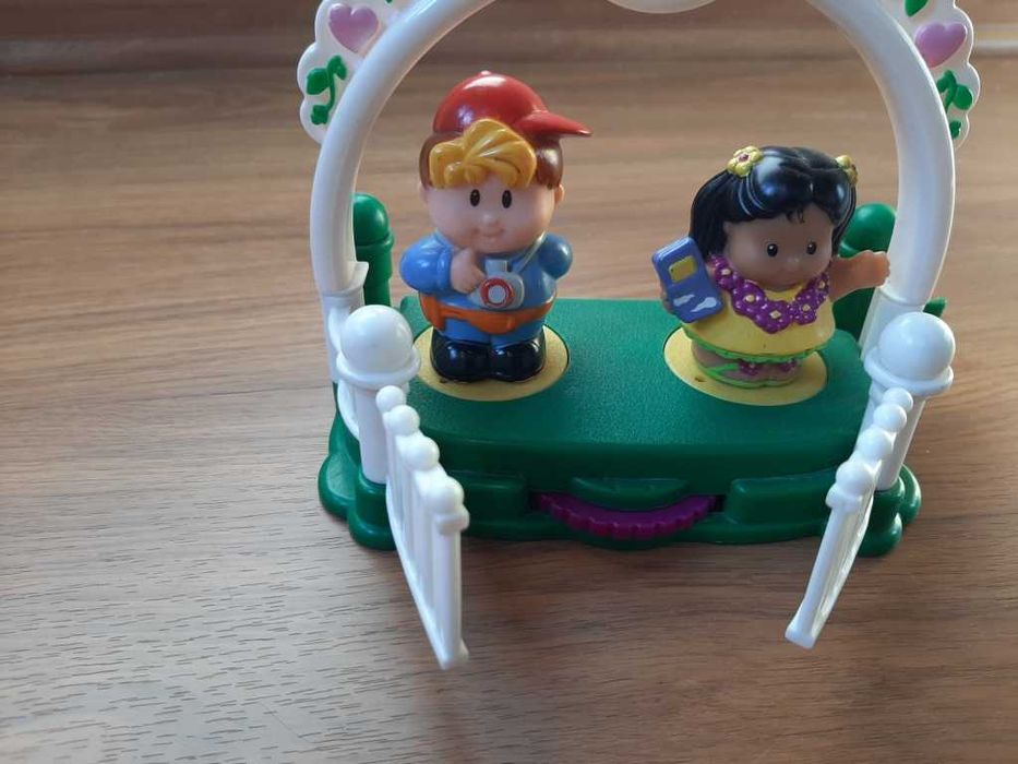 Zestaw Little People Fisher Price altana figurki konik
