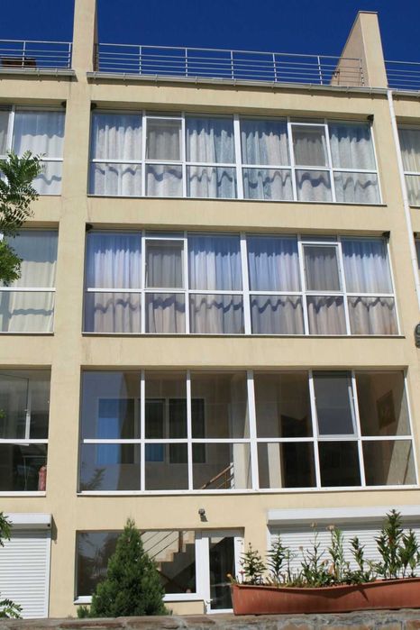 Приватний котедж-готель біля моря, готовий для працюючий бізнес