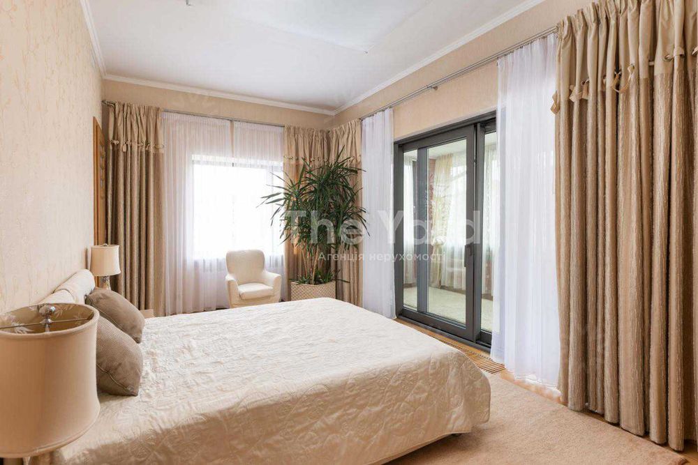 Продаж будинку 575м2 в Царському селі за адресою вул. Редутна, 54 БЕЗ%