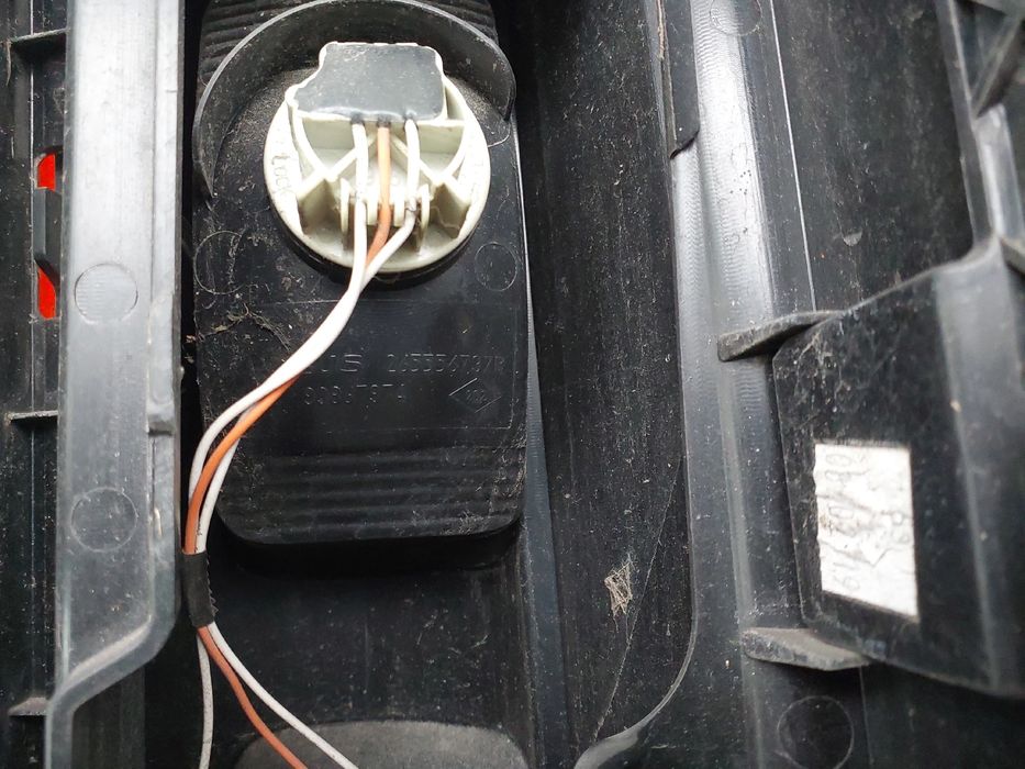 Farolim esquerdo RENAULT Trafic III (FG_)