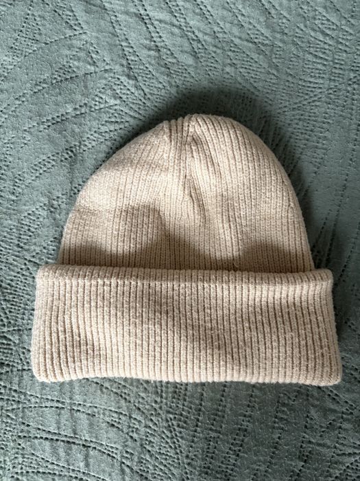 Czapka zimowa beżowa