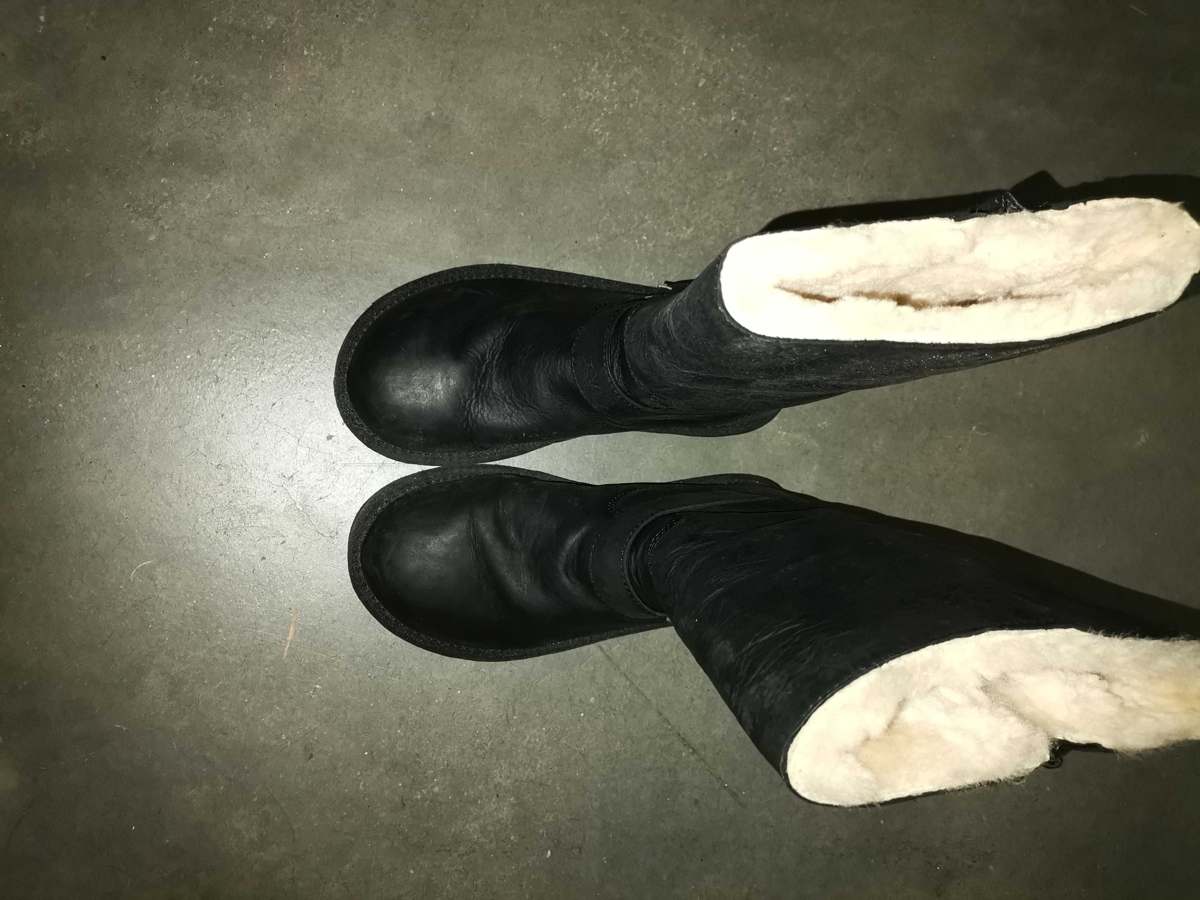 Botas pretas UGG