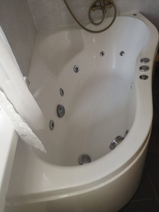 Wanna z hydromasażem