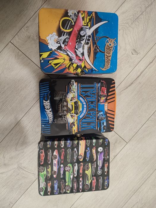 Бокс Hot Wheels б/у