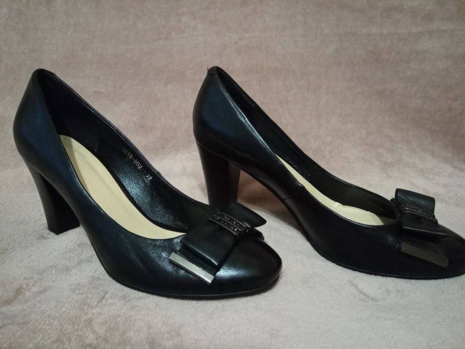 Туфлі модельні шкіра