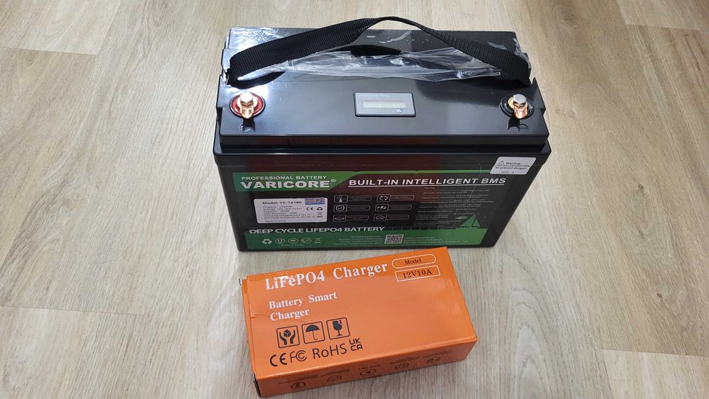 NOWY Akumulator Varicore 12V 180Ah LiFePo4