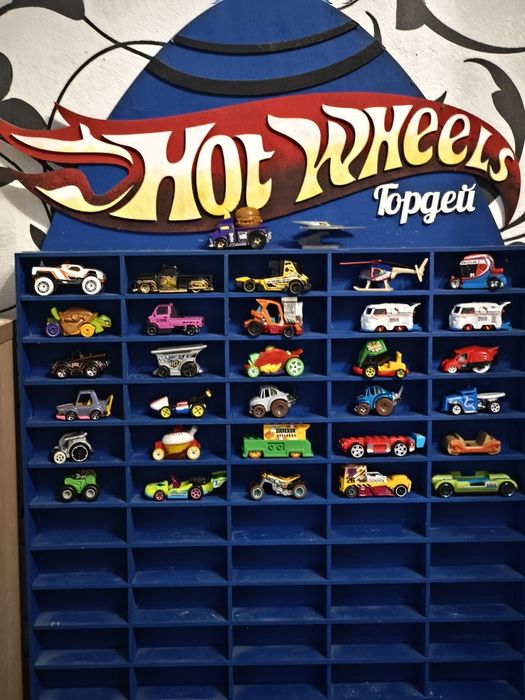 Машинки Hot Wheels