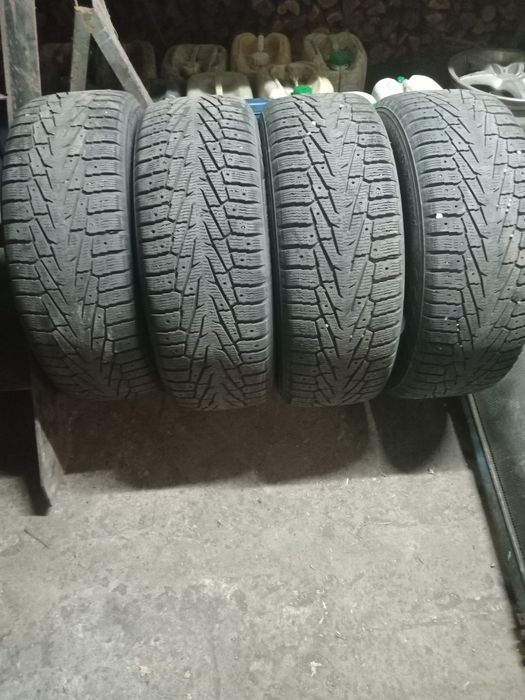 Nokian 255/65R17