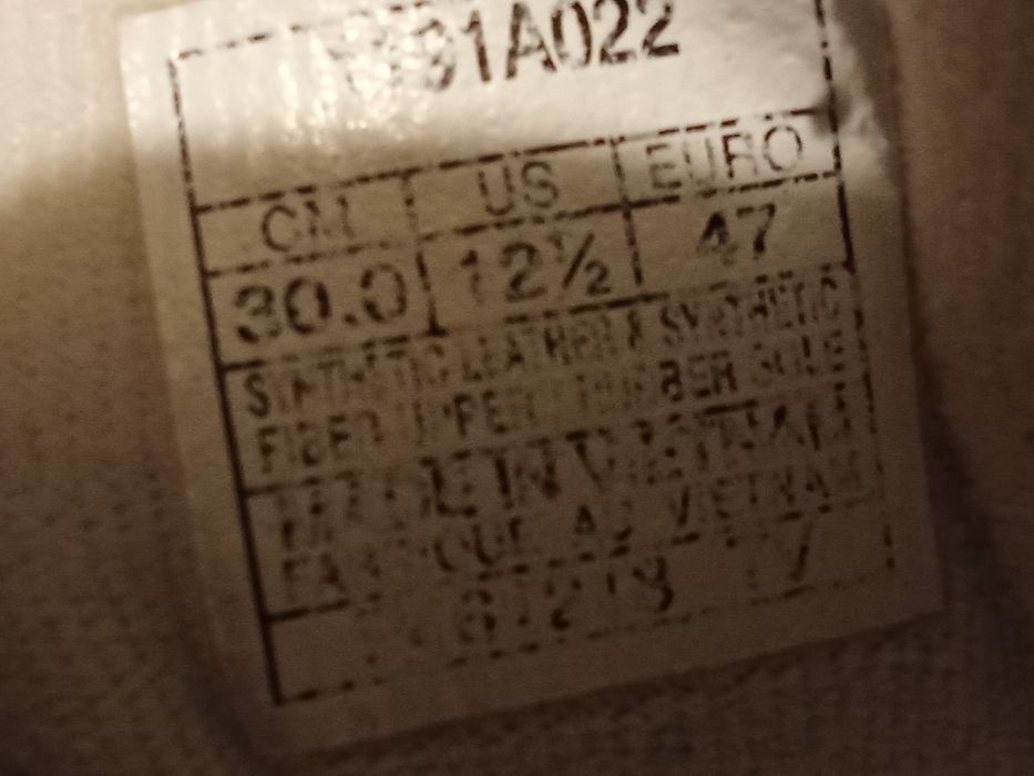 Кроссовки ASICS Gelsaga. 47. 30 см.