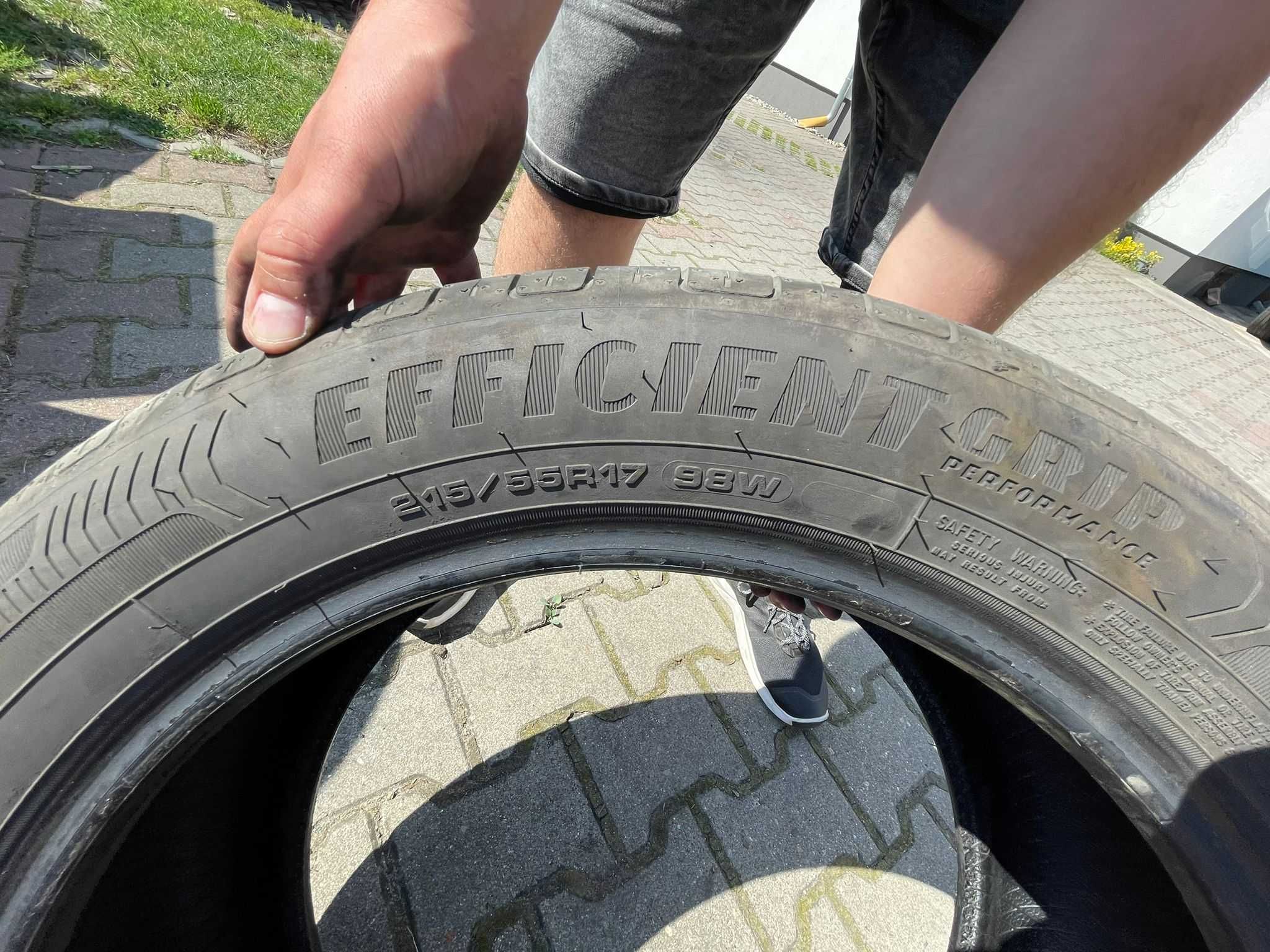 Goodyear Efficientgrip Performance 215/55/17 Rok2020