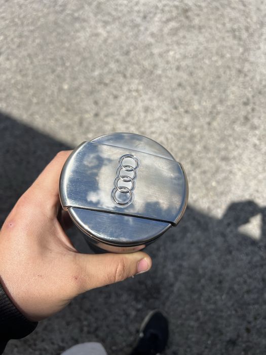 Cinzeiro audi novo