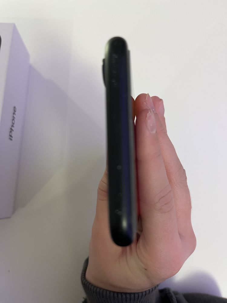 Czarny iphone XR
