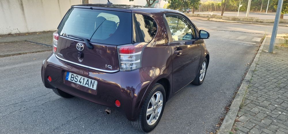 Toyota IQ 1.4 D-D4 Deisel 2011 Com 120 mil km