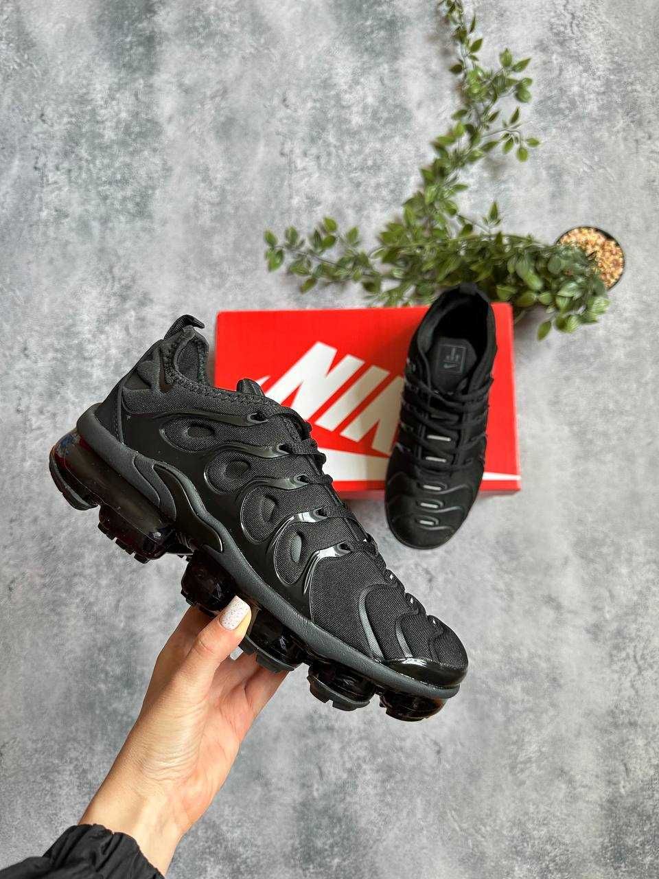 Nike Air Vapormax Plus Triple Black