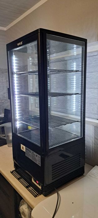 Lodówka, witryna chłodnicza YATO (YG-05056) o pojemnosci 78 litrów