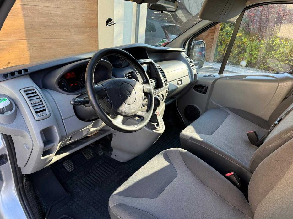 Renault Trafic Long Brygadówka Long