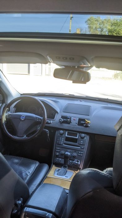 Продам Volvo XC90