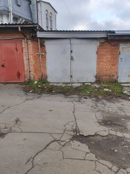 Продам Гараж в районі Електромережи по Сабарівському шосе