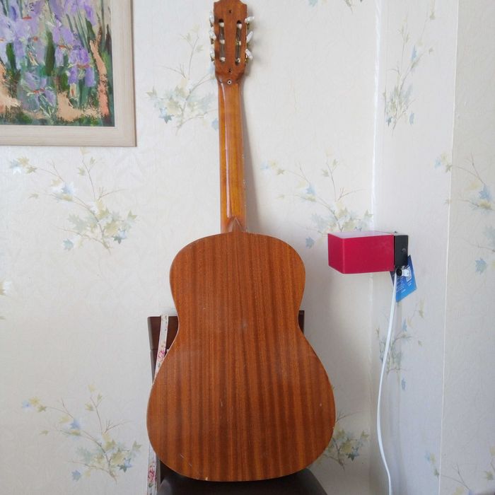 Гитара для Школьника