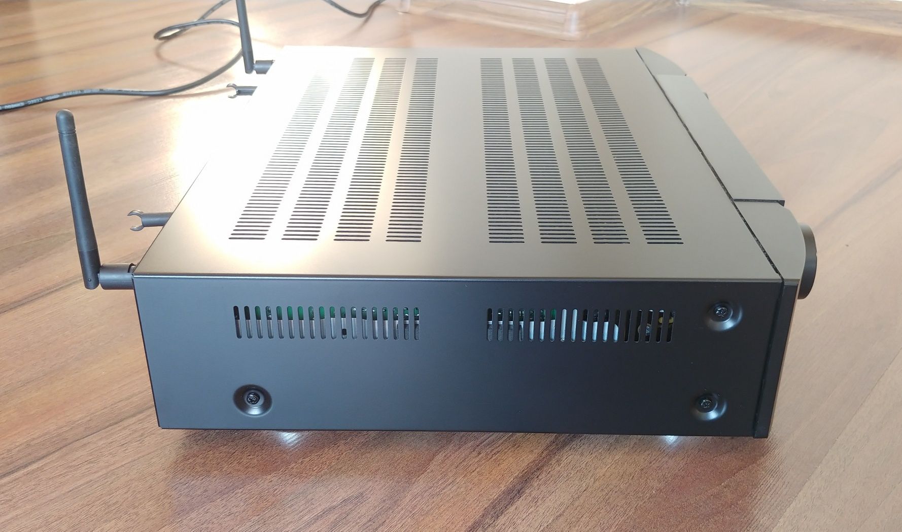 Amplituner kina domowego Marantz NR1506.