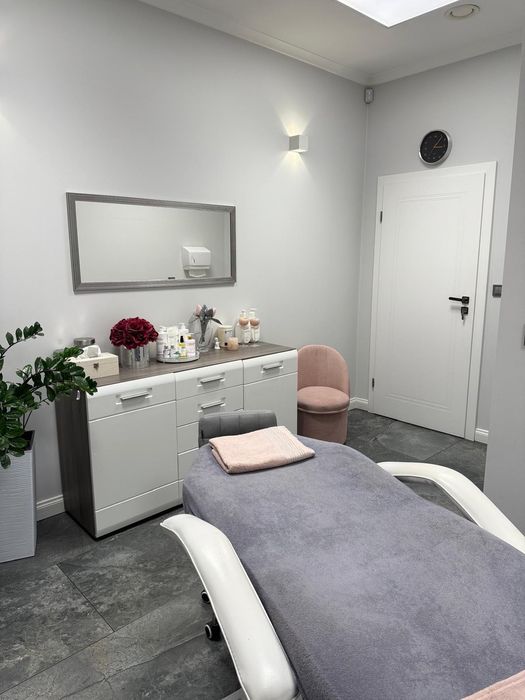 Gabinet na wynajem w centrum / stylistka rzęs / linergistka/ masażysta