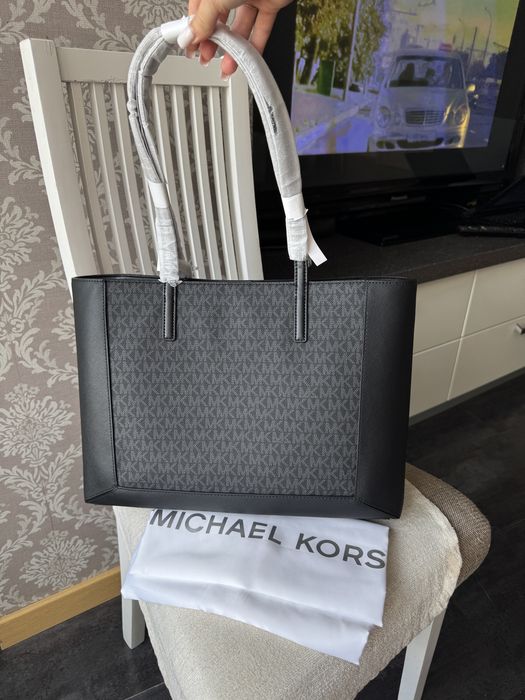 Michael Kors Sallie logo black tote bag оригінал