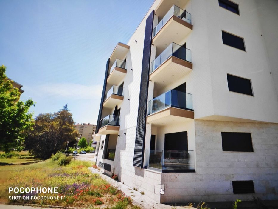 Venda de T3 em Bragança (Rotunda dos Caretos)- excelente estado