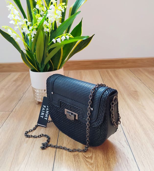 Torebka damska mała listonoszka czarna nowa