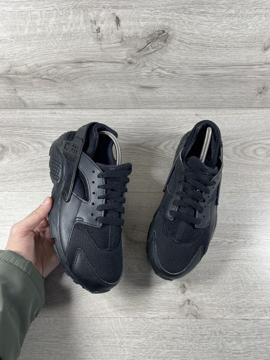 Nike Huarache чорні жіночі кросівки