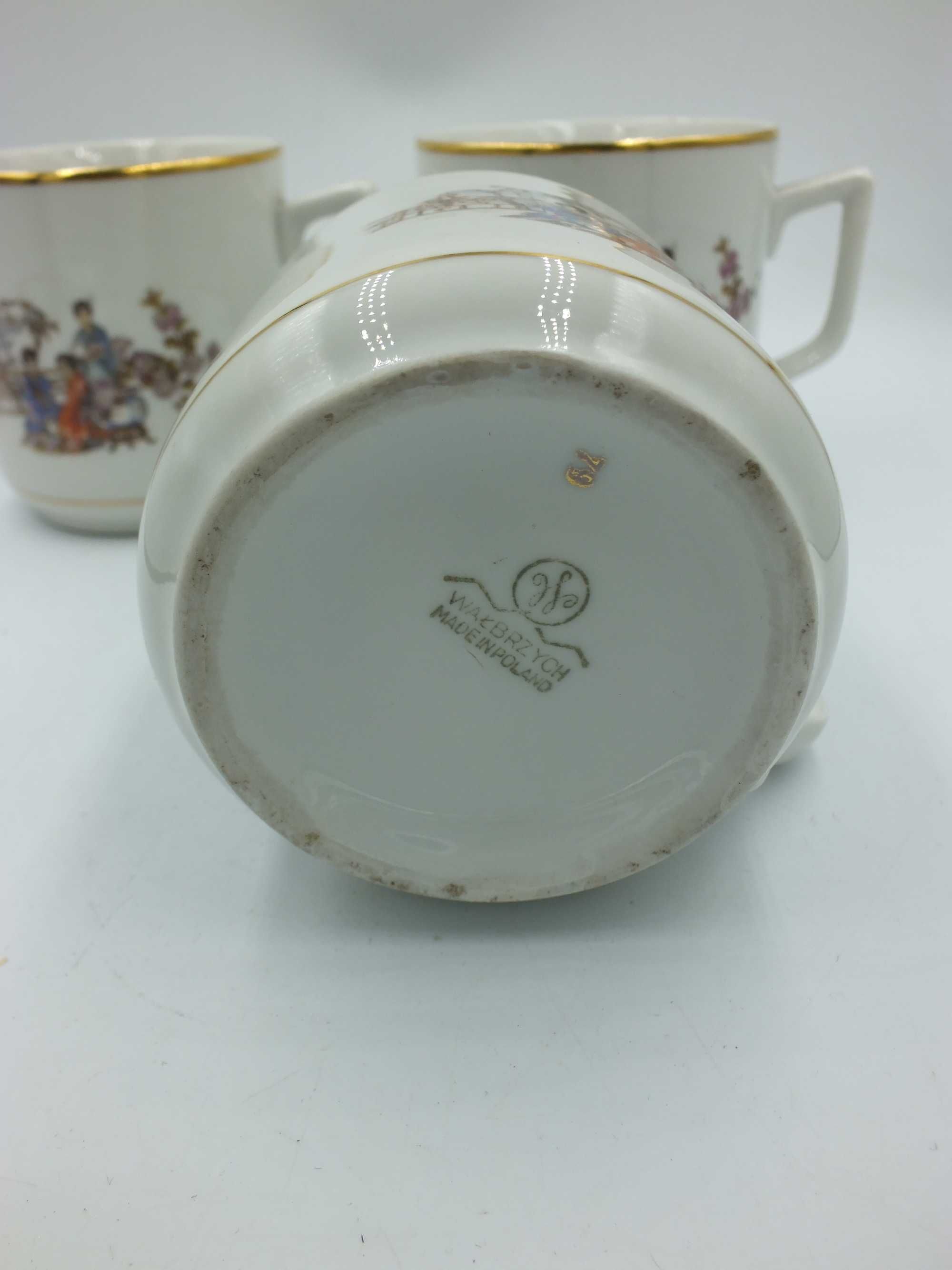 Kubki porcelana Wałbrzych w stylu Chinoiserie B051430