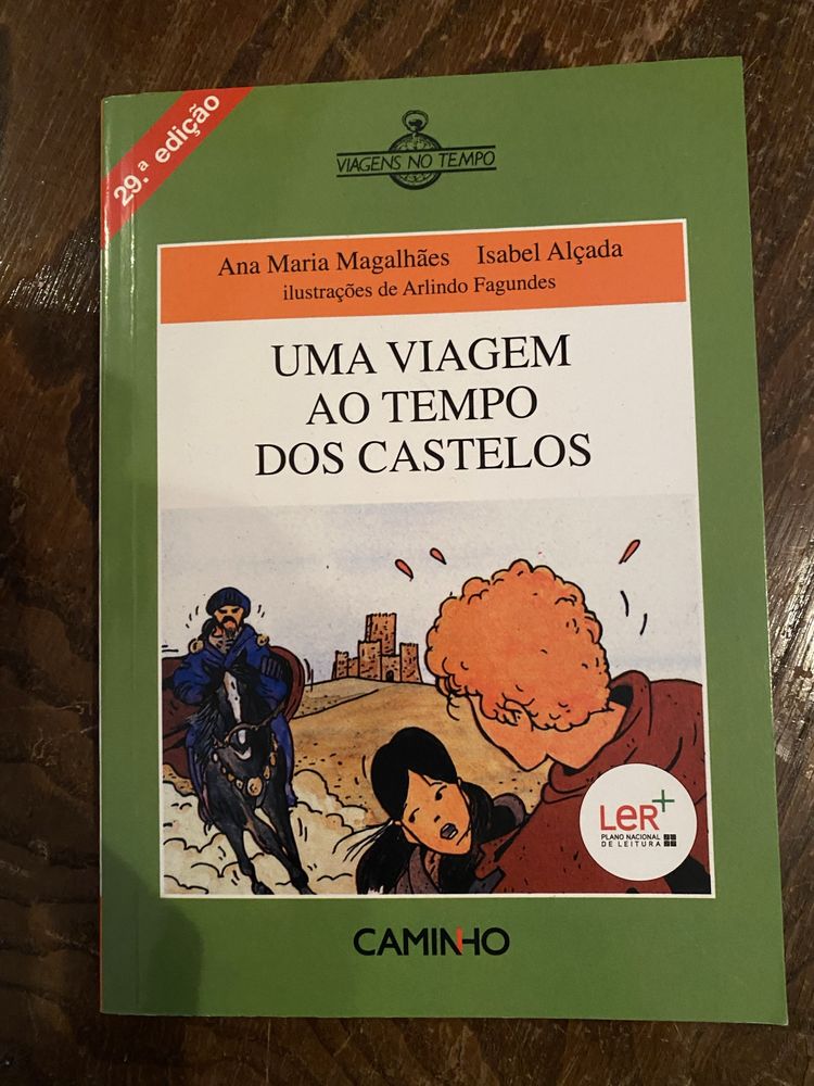 Livro Uma Viagem ao Tempo dos Castelos