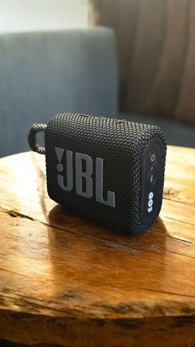 Продаю колонки JBL GO 3!