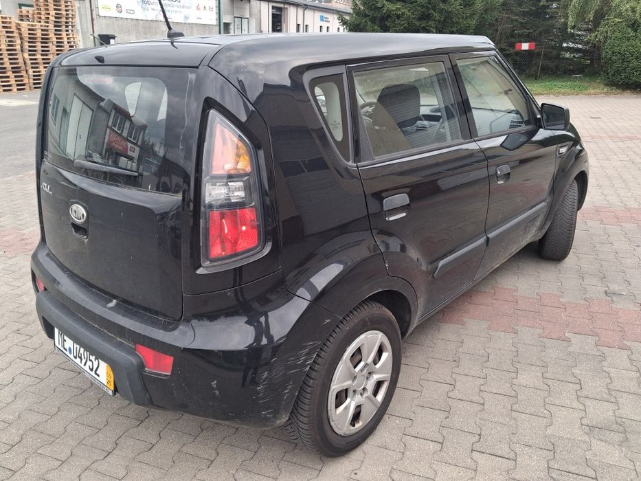 Kia Soul 1.6 benz z klimą modell 2009 do poprawek lakierniczych